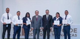 BCRD finaliza su XI Diplomado interno de economía y finanzas con 105 participantes.