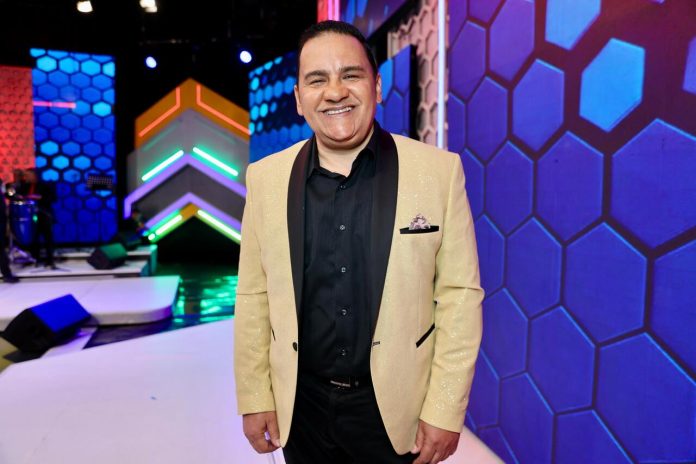 El cantante Henry Castro reafirma su protagonismo en la música tropical. El cantante Henry Castro reafirma su protagonismo en la música tropical.