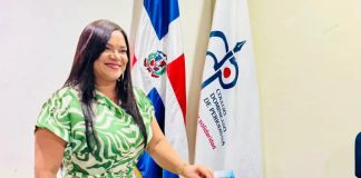 Sarah Hernández gana presidencia de Adompretur con 366 votos.
