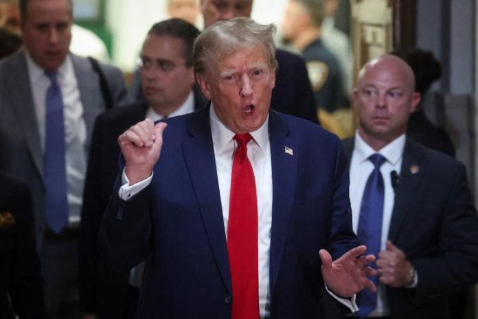 La 'guerra contra la prensa' de Trump profundiza la crisis del periodismo en EE.UU.