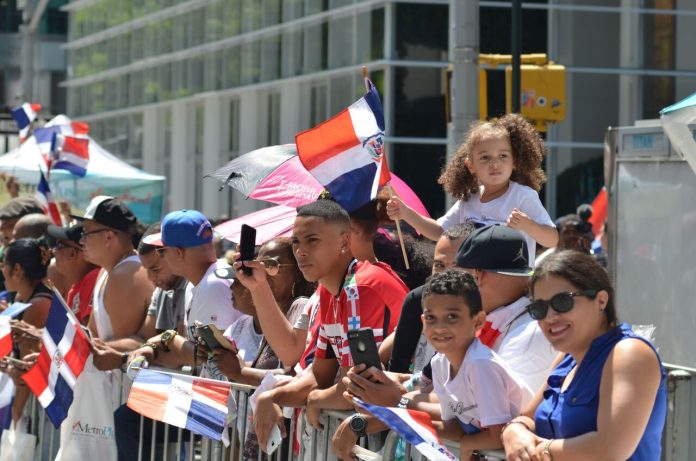 Los dominicanos necesitan más oportunidades para evitar la emigración.