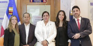 El centro de terapia física y rehabilitación Renew celebra octavo aniversario.