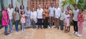 Cronistas sociales y sus familias viven un viaje al legado taíno y colonial en el Centro Cultural Taíno Casa del Cordón