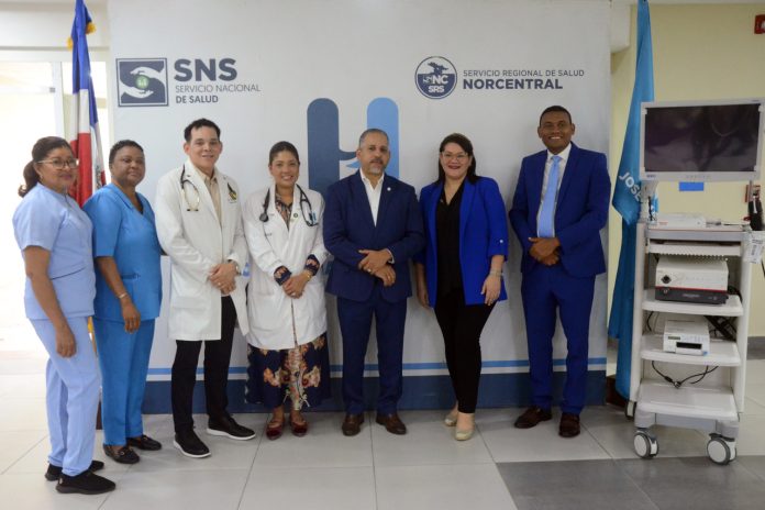 Hospital José María Cabral y Báez integra equipo de broncoscopia para el diagnóstico de cáncer de pulmón.