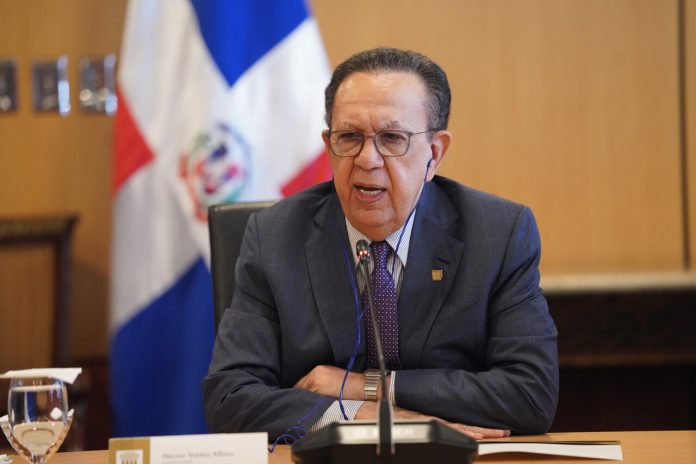 Valdez Albizu recibió delegación del Tony Blair Institute y miembros de la Vicepresidencia de la República.
