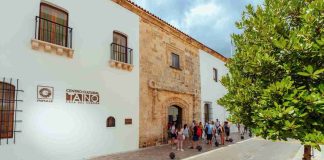 Centro Cultural Taíno Casa del Cordón realizó conversatorio “Ada Balcácer: un acercamiento a su mundo creativo”.