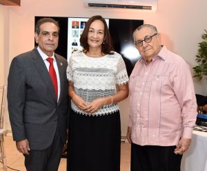 Diario Hispaniola celebra la paternidad en un encuentro memorable