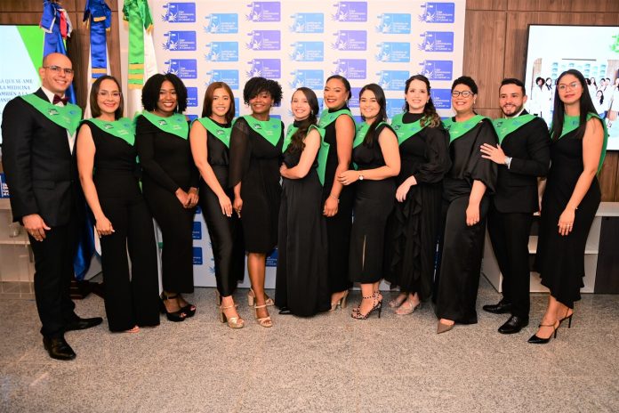 Liga Dominicana Contra el Cáncer graduó a una nueva generación de oncólogos.