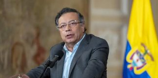 Petro niega escándalo de fiestas privadas y arremete contra Vicky Dávila