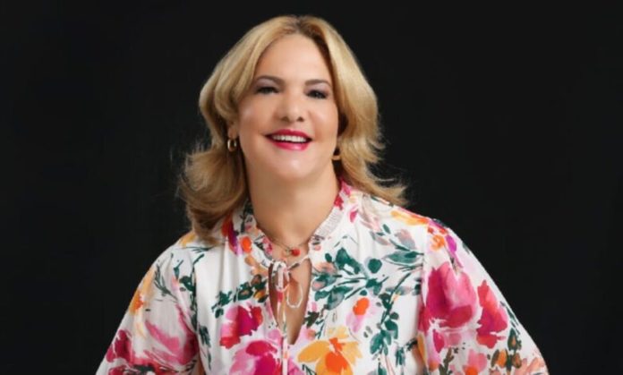 Los aprendizajes de taquigrafía, mecanografía y de redacción fundamentales en la formación de la periodista Yolanda Tapia.