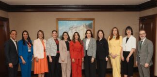 Gloria Zacarías asume la presidencia de la nueva directiva de ASODIRCOM