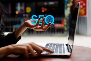 El desafío del periodismo en la era de la IA es pasar del SEO al GEO