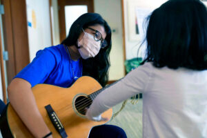 La musicoterapia demuestra eficacia en el tratamiento de la ansiedad en pacientes con cáncer