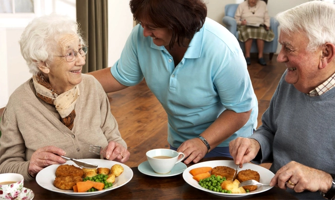 TERCERON2 Especialistas de la nutrición recomiendan una dieta variada en las personas de la tercera edad