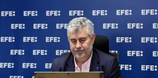 Presidente de EFE afirma que la misión del periodismo es luchar contra la privación de la palabra