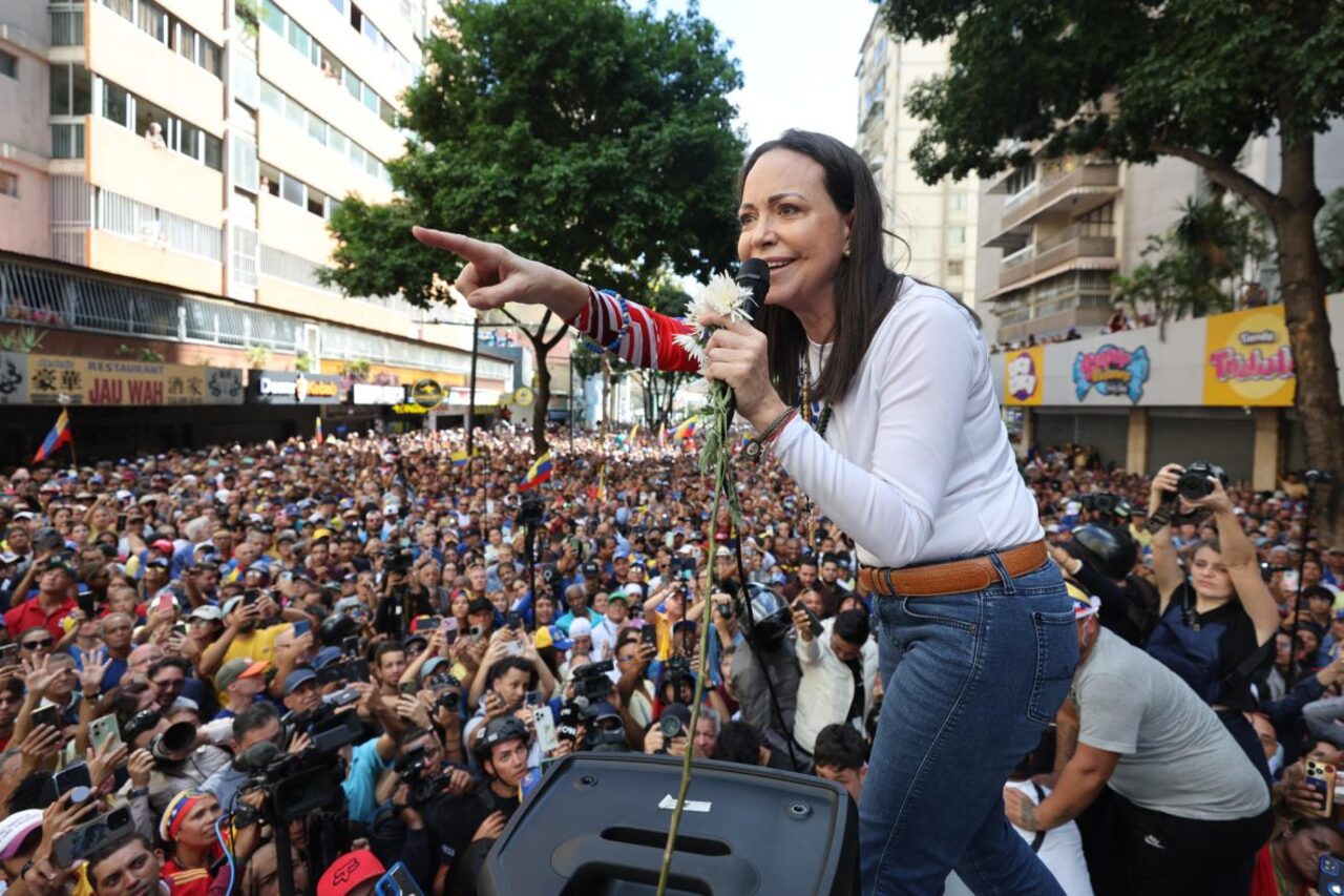 María Corina Machado se convierte en la séptima latinoamericana en ganar Premio Nobel de la Paz 2025.