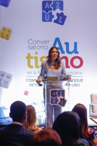 Azul Podcast celebra dos años con conversatorio sobre autismo