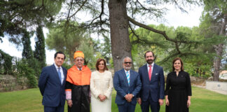 Valdez Albizu fue investido como Doctor Honoris Causa por UDIMA
