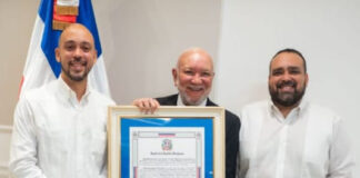 Senado reconoce a Jochy Santos por sus 50 años de trayectoria en los medios de comunicación