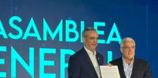 Luis Abinader firmó la Declaración de Salta II y ratificó su apoyo a la libertad de prensa en la apertura de la Asamblea de la SIP