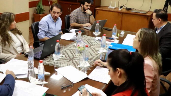 FIP insta a aprobar ley de protección para periodistas en Paraguay