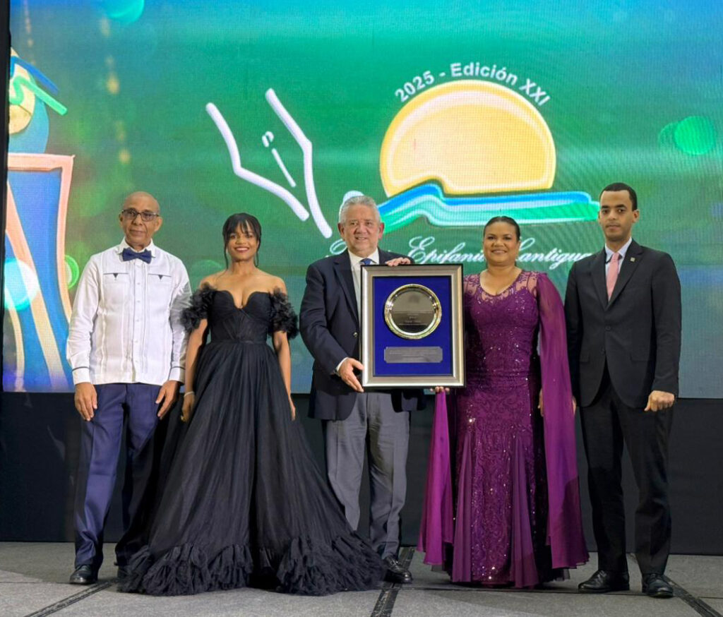 Adompretur entrega el Gran Premio Epifanio Lantigua 2025 a Katheryn Luna