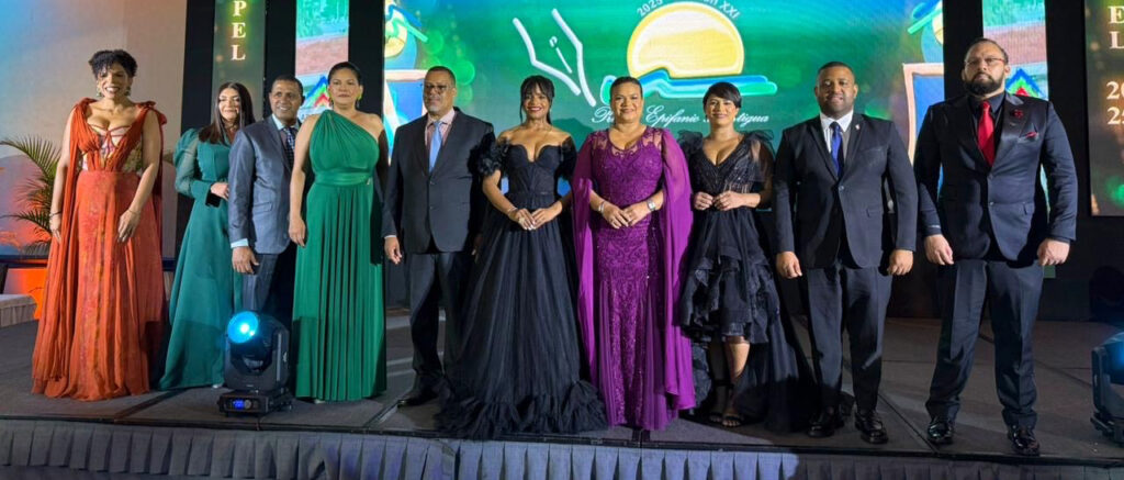 Adompretur entrega el Gran Premio Epifanio Lantigua 2025 a Katheryn Luna