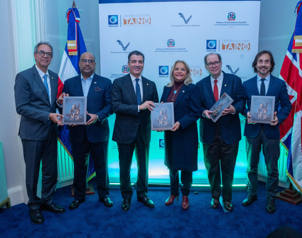 Banco Popular presenta en Londres la obra “Nuestros primeros pobladores”