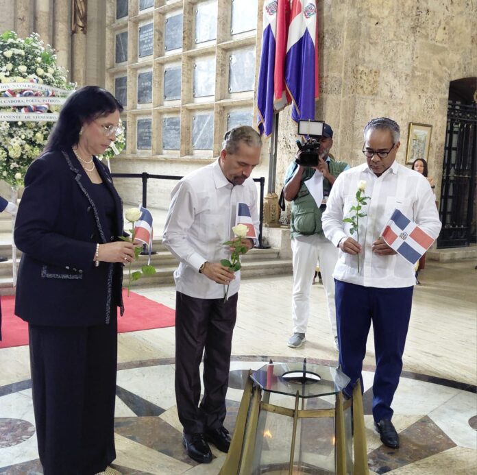 Efemérides Patrias conmemora los 175 años del legado y patriotismo de Salomé Ureña