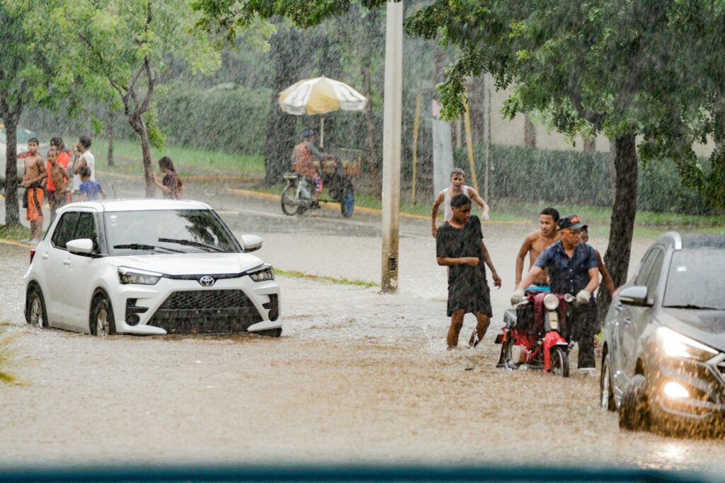 La tecnología se fortalece como aliada clave en tiempos de lluvias intensas y tormentas en República Dominicana