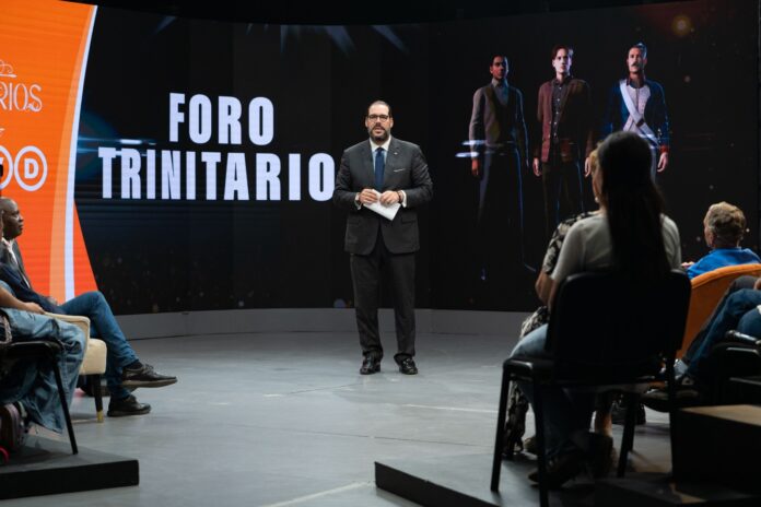RTVD reúne expertos para debatir sobre la serie 'Los Trinitarios' y la relación RD–Haití