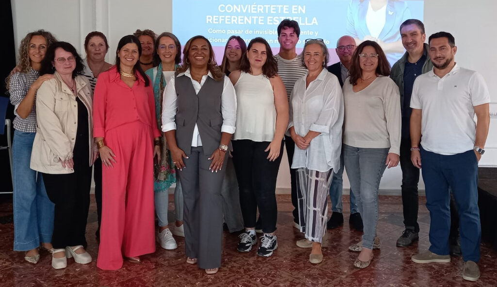 Irene Morillo realiza recorrido impirador con su gira 'Conviértete en Referente Estrella'