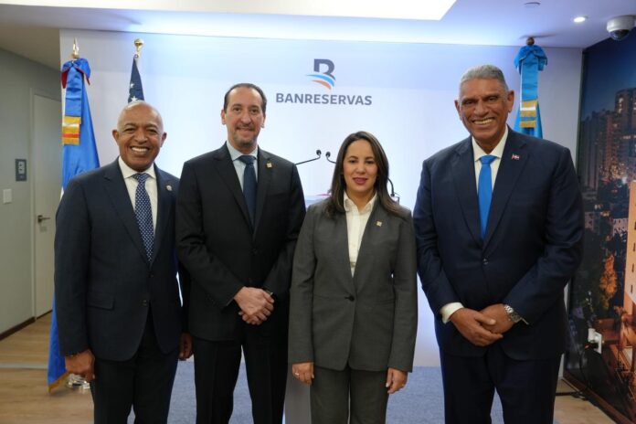 Banreservas gestiona millones en préstamos hipotecarios desde sus oficinas en el exterior