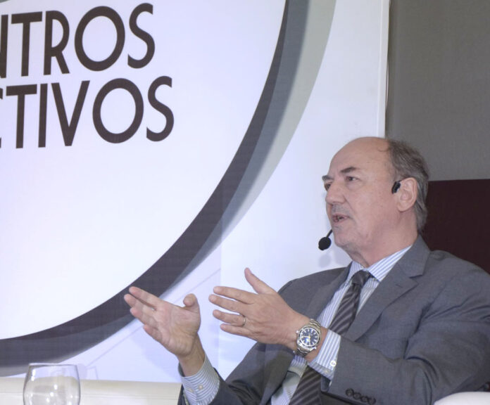 70 Ricardo Trotti afirma que la inteligencia artificial será invisible e indispensable como la electricidad
