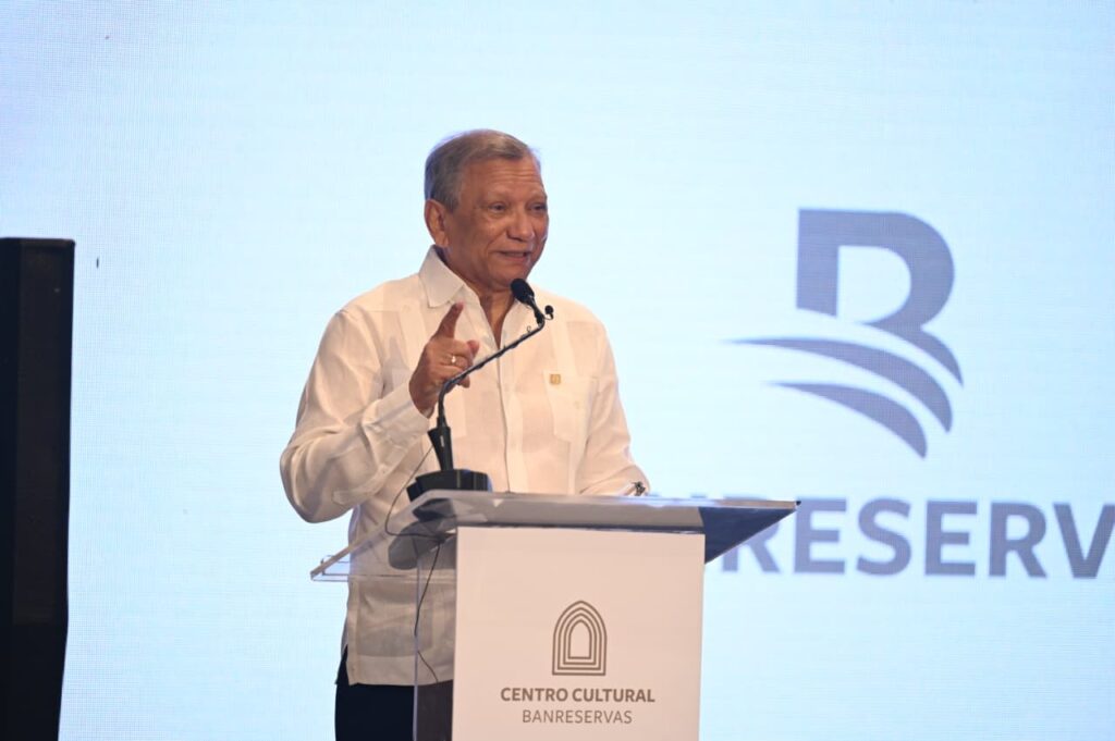 Banreservas inaugura Centro Cultural en el antiguo Hotel Mercedes de Santiago