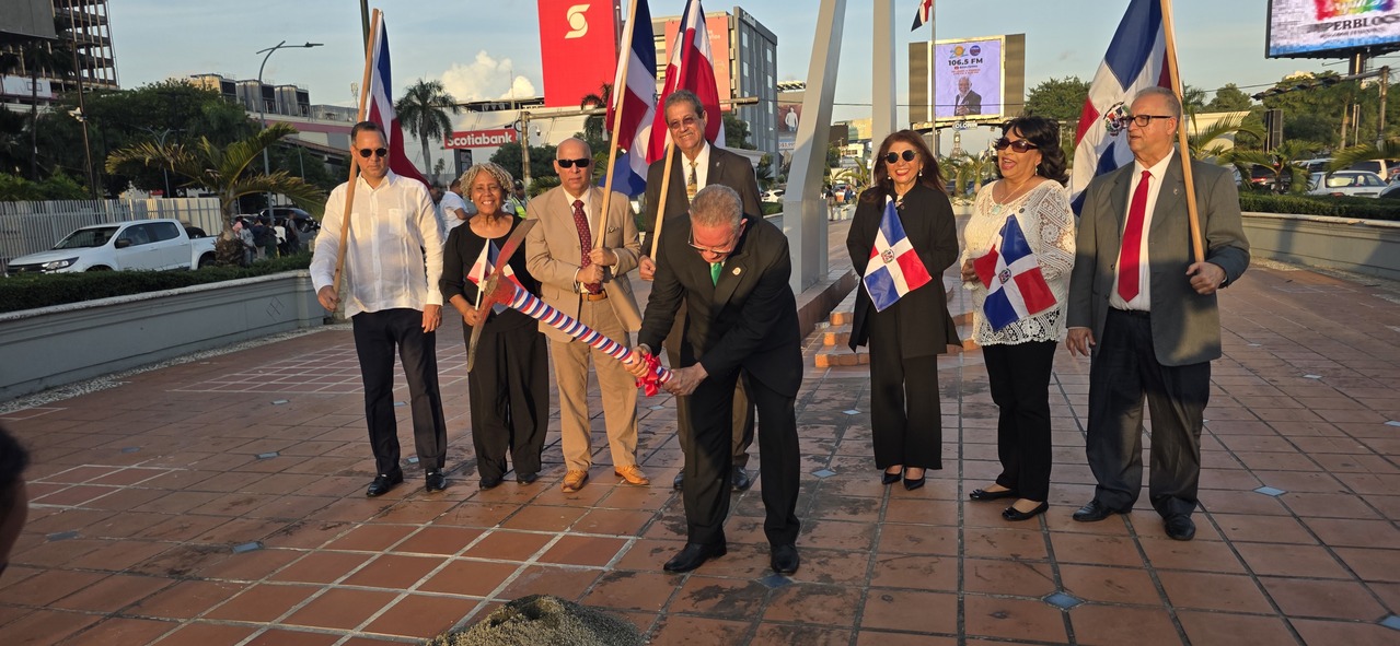 Inicia etapa final de trabajos de la primera estatua ecuestre de Juan Pablo Duarte.