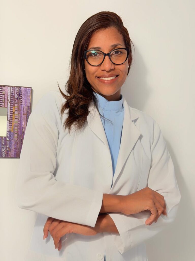 La doctora Victoria Aybar Ramírez llama a redefinir la vejez y promover una vida saludable y digna