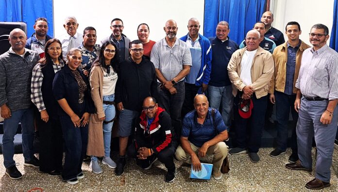 UDESA destaca la importancia de las redes sociales en el deporte con conferencia a sus asociados