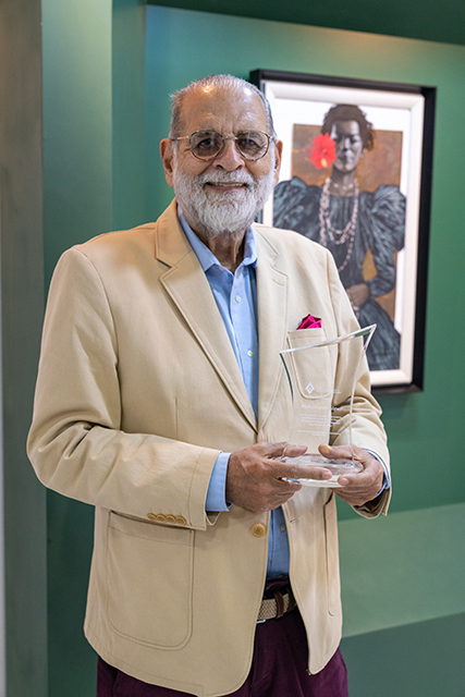1- Pedro Ramón López Oliver Reconocen a Pedro Ramón López Oliver por sus aportes al arte visual dominicano