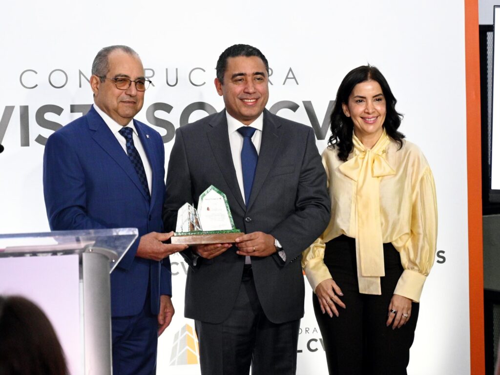 Constructora Vistasol CVS celebra 16 años con la inauguración de nuevo residencial en Santiago