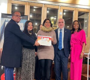 Foro DoMadrid reconoce a los periodistas Yenny Polanco Lovera y Salvador Batista en Madrid