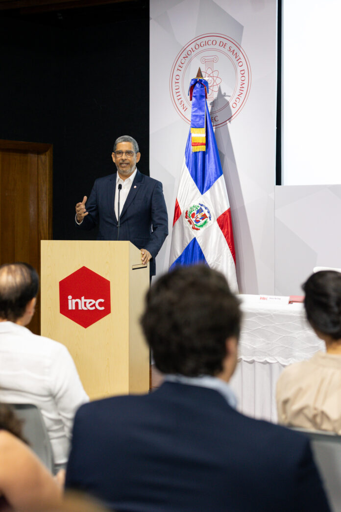 INTEC y la Fundación Brugal impulsan el desarrollo docente en lectura y escritura