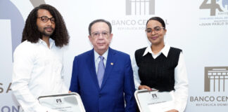BCRD celebra acto de premiación del Concurso Anual de Economía Biblioteca Juan Pablo Duarte 2025
