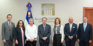 Gobernador Valdez Albizu recibió al embajador de la Unión Europea Raúl Fuentes Milani