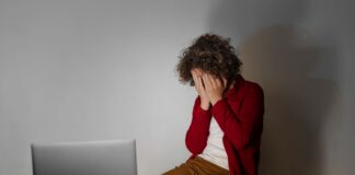 El 21 % de los latinoamericanos recurre a chatbots cuando se siente triste