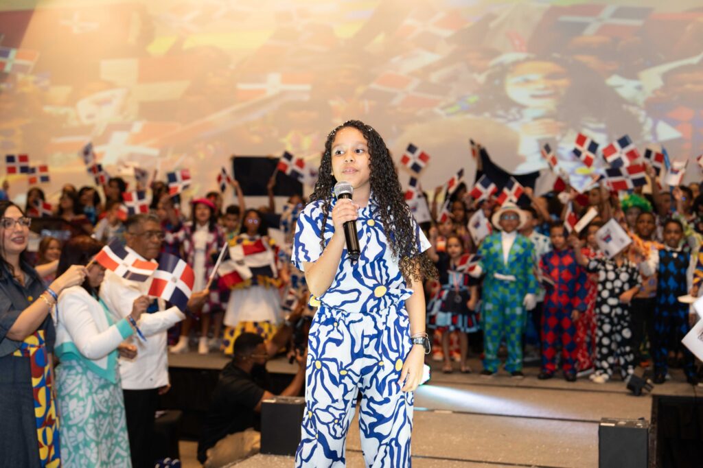 Hilvanando Ilusiones 2026 – Dominicana Pinta Bien proyecta el talento infantil como narrativa de identidad y orgullo nacional