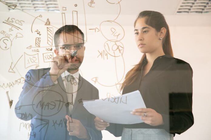 Cinco competencias clave redefinen la competitividad empresarial