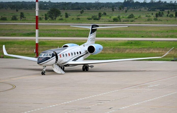 ADLA reitera reclamo para ampliación de la pista y modernización del Aeropuerto La Isabela