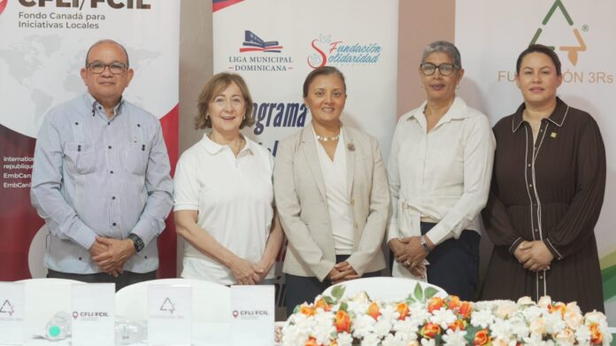 161 mujeres fortalecen su liderazgo en gestión de residuos en Samaná