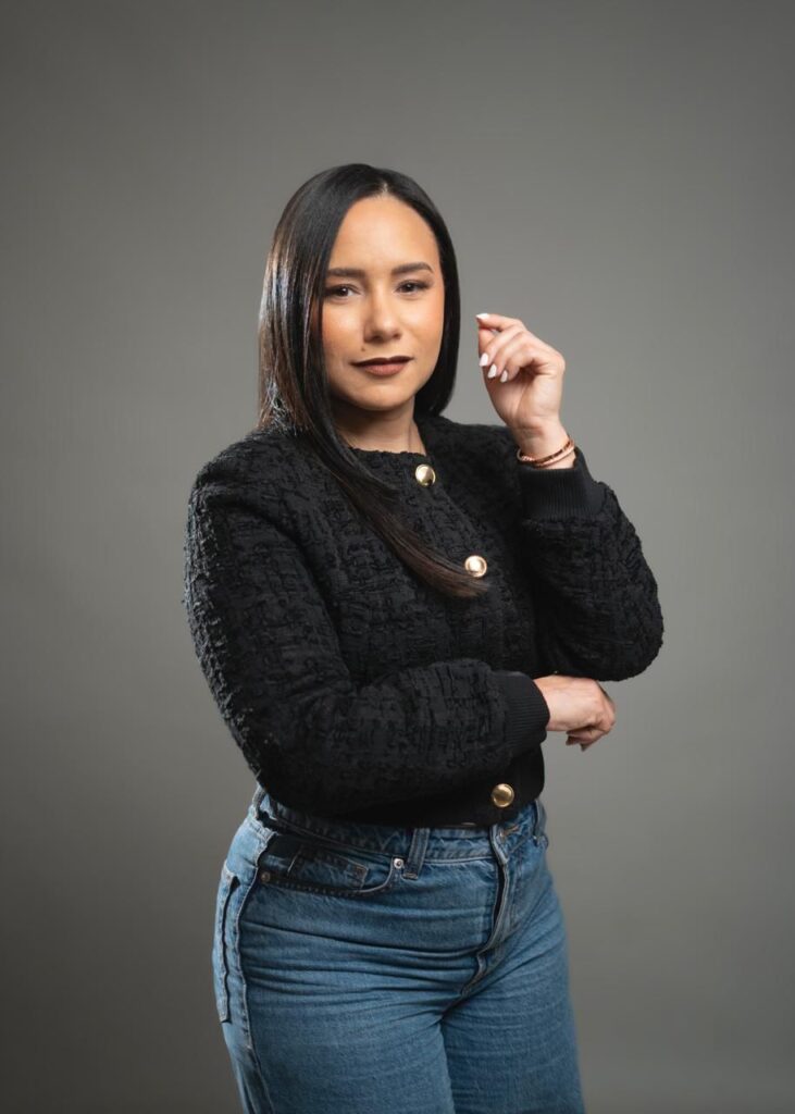 Carol Mueses es la mujer detrás del nuevo impulso de la crónica social dominicana